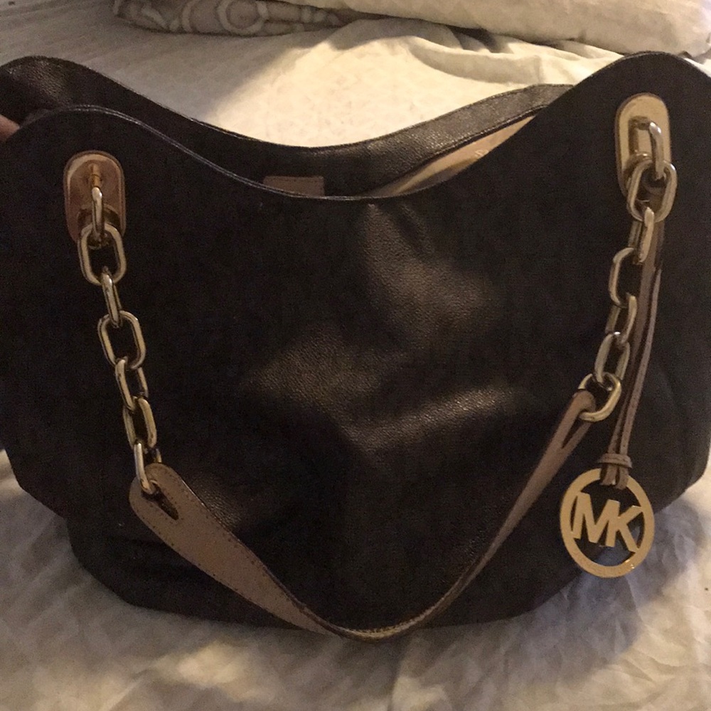 Authentic  Michael Kors purse